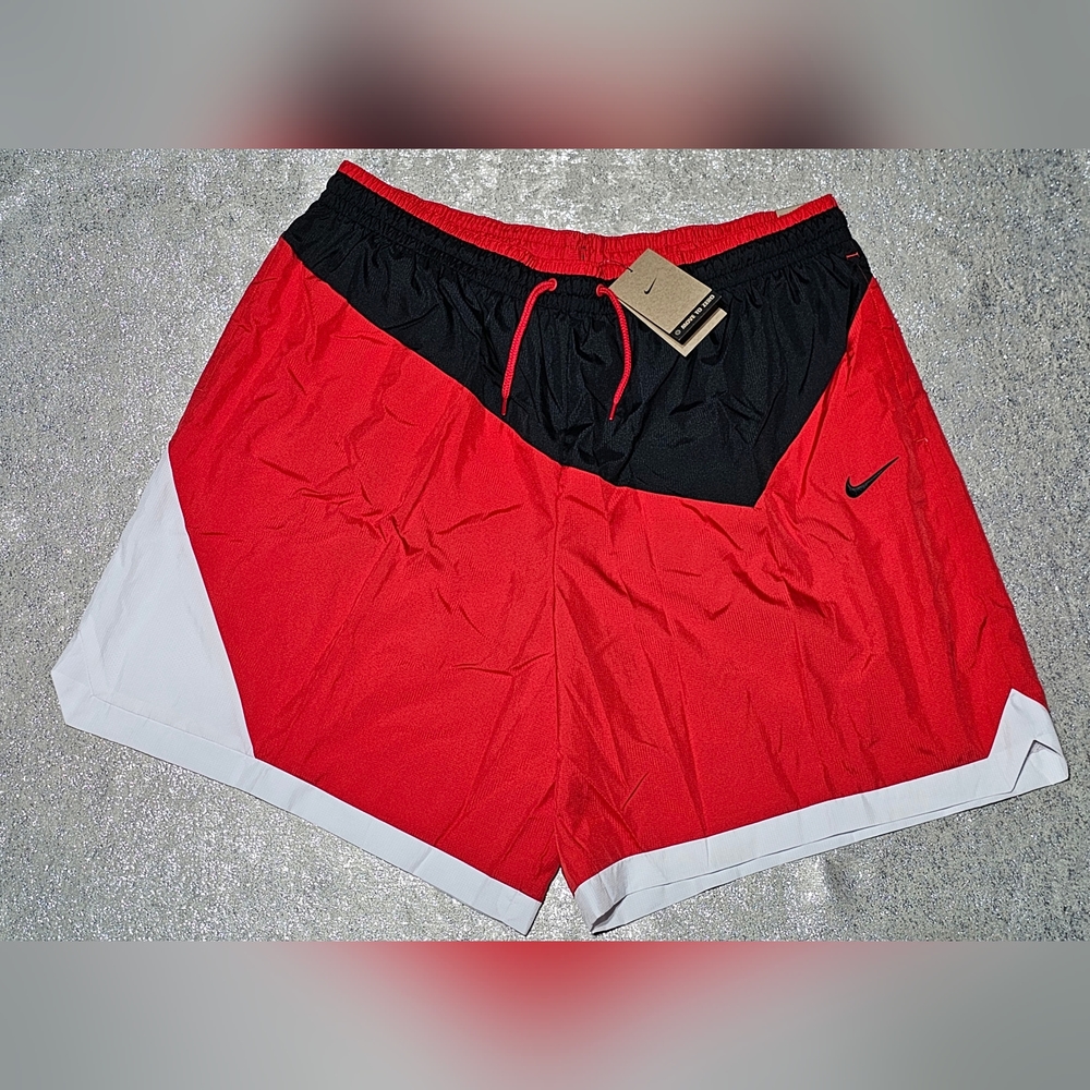 Nike Men's DNA Woven Red Shorts 4XL (NWT) - Picture 4 of 10